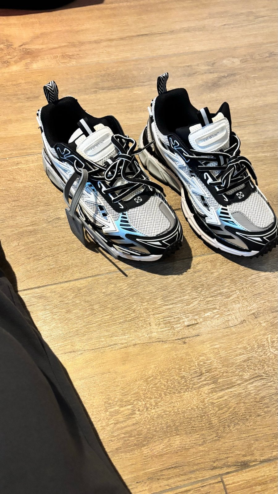 Off-White be right back Sneakers Zwart/Wit maat 42, Ophalen of Verzenden, Nieuw, Zwart, Sneakers of Gympen