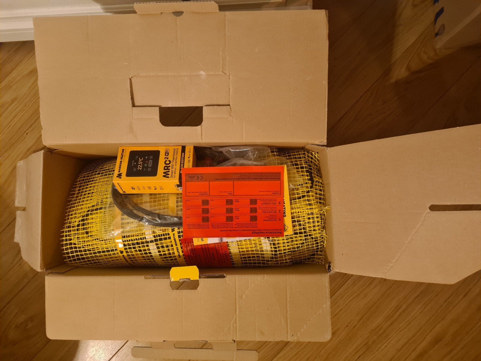 Magnum Mat,elektrische vloerverwarming 8m², 1200 watt, zwart, Radiator, Nieuw, Minder dan 60 cm, Ophalen of Verzenden