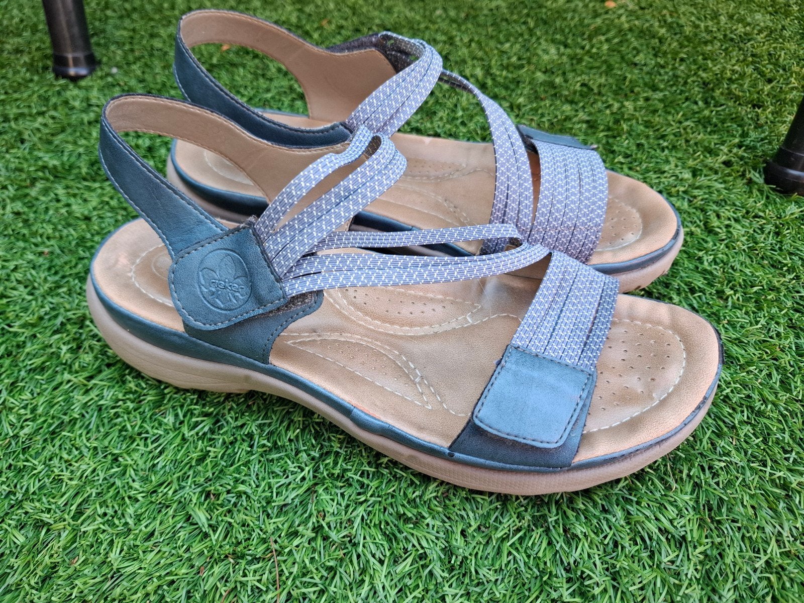 Mooie Rieker sandalen maat 39 met klittenband en elastiek, Kleding | Dames, Schoenen, Ophalen of Verzenden