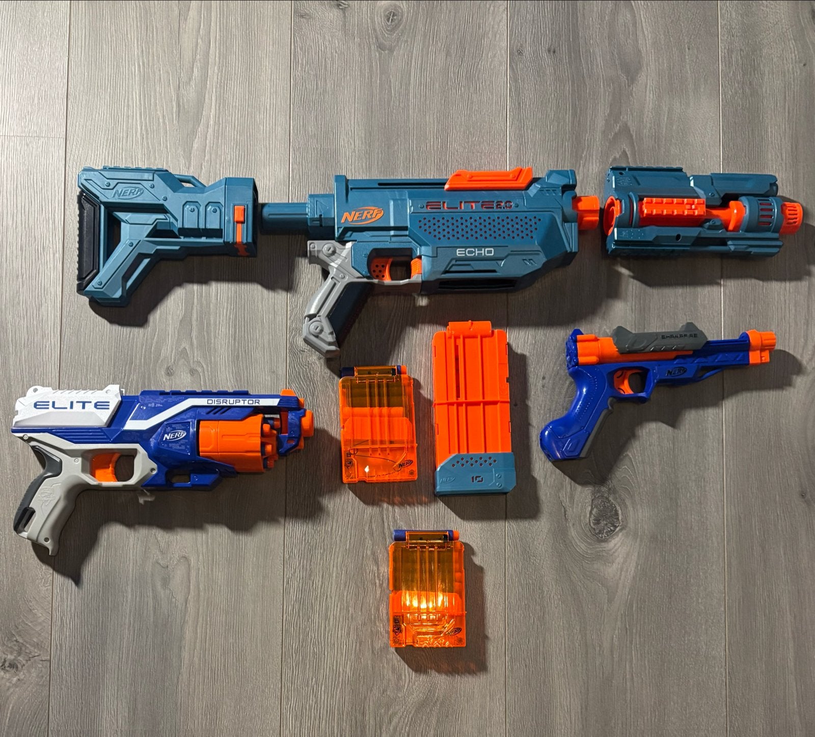 Nerf Elite Blasters met accessoires en pijltjes, Ophalen of Verzenden, Zo goed als nieuw, Jongen of Meisje