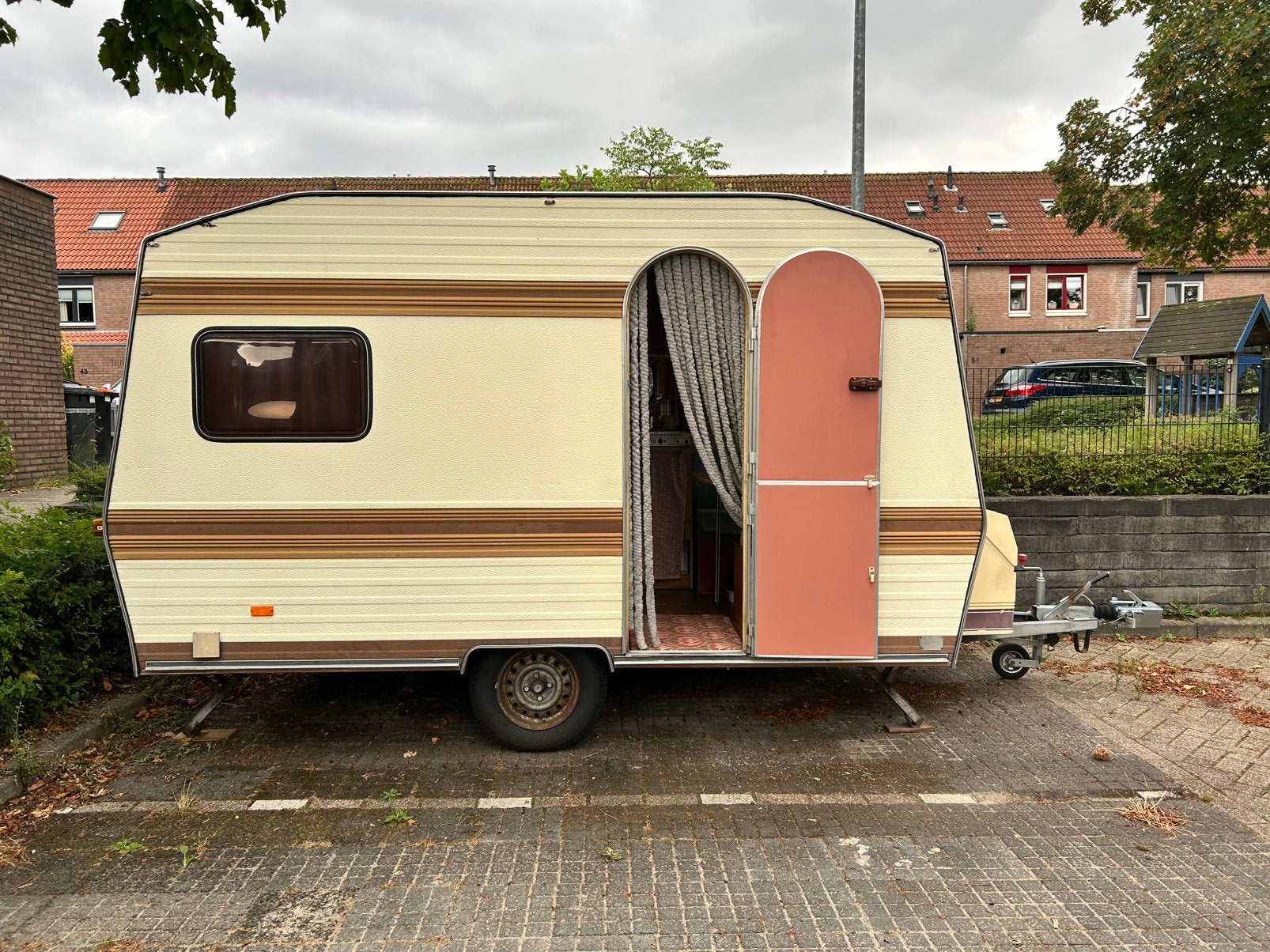 Buerstner caravan retro gepimpt, Caravans en Kamperen, Caravans, Treinzit, Particulier, Bürstner, 4 tot 5 meter