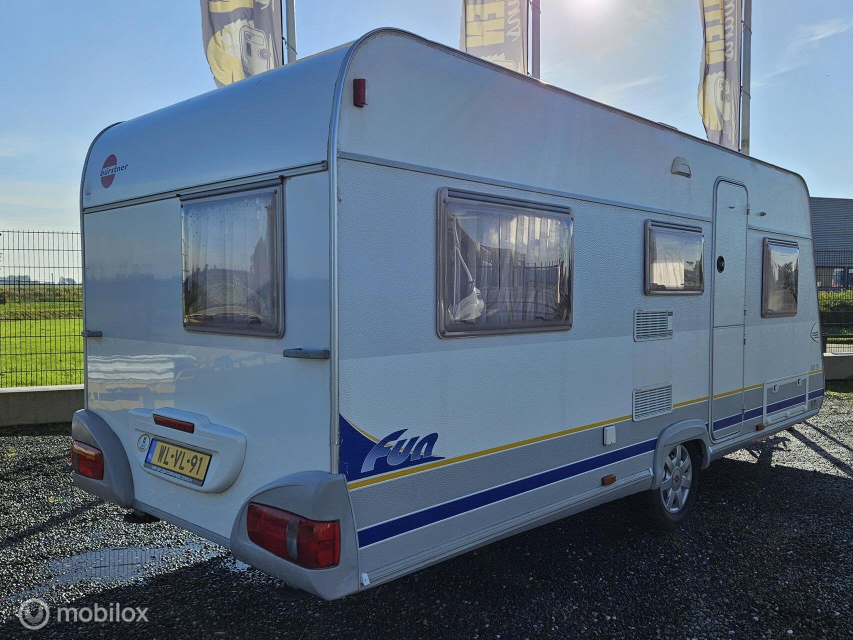 BURSTNER FUN 480 TK|STAPELBED|5/6 PERSOONS|VOORTENT|LUIFEL|T, Caravans en Kamperen, Overige typen, 7 tot 8 meter, 750 - 1000 kg