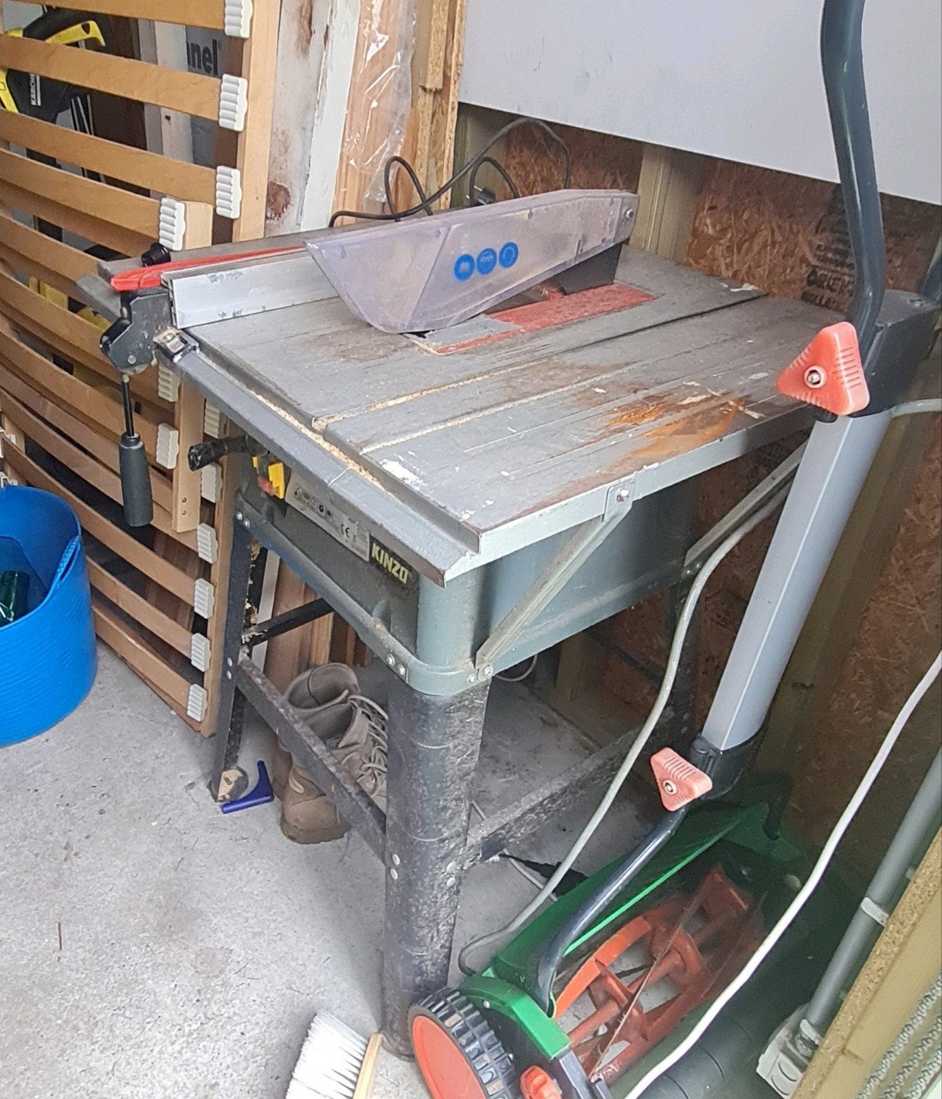 kinzo zaagtafel., Doe-het-zelf en Verbouw, Ophalen, Gebruikt, Cirkelzaag, 30 tot 70 mm