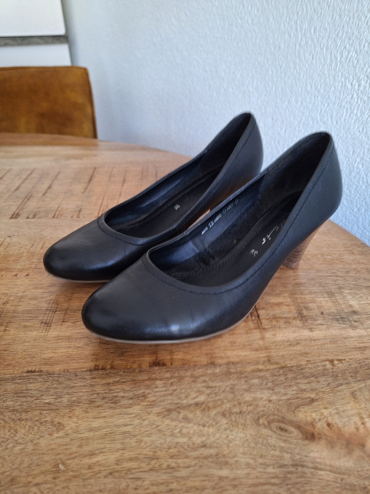 Zwarte pumps met lage hak - Maat 39, Dolcis, Schoenen met lage hakken, Zwart, Ophalen of Verzenden