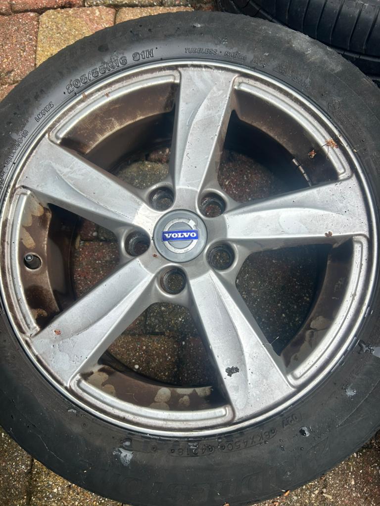 Nette Volvo velgen (3 stuks) - banden versleten, Ophalen of Verzenden, Gebruikt