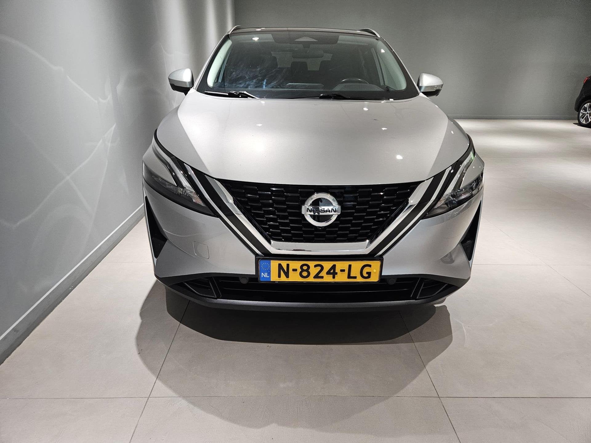 Nissan Qashqai 1.3 Mild-Hybrid 140pk Acenta Pano/ Clima / Cr, Auto's, Nissan, 1304 kg, Stof, Gebruikt, 4 cilinders