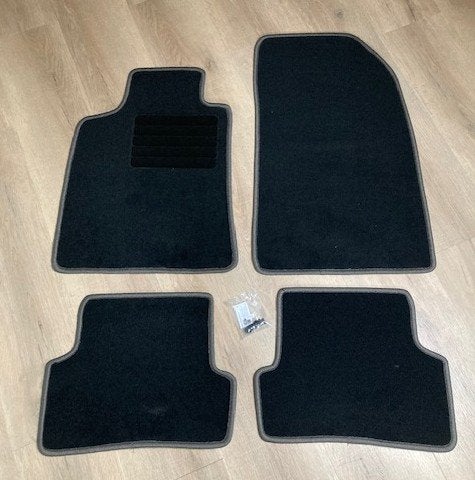 Mattenset voor een Renault Clio type 3, Auto-onderdelen, Info@schoenek.de, Renault, Nieuw, Ophalen of Verzenden