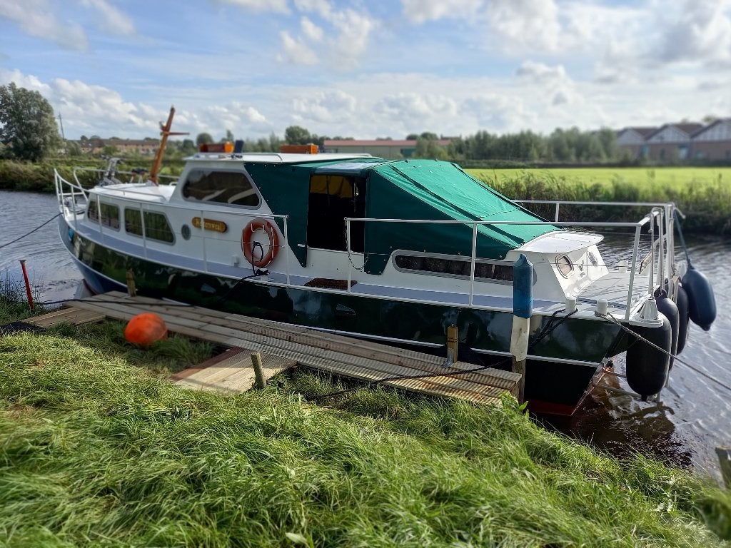 Nette stalen kruiser met binnenboordmotor (Caranan 11.00 AK), Overige merken, Gebruikt, Diesel, Kruiser