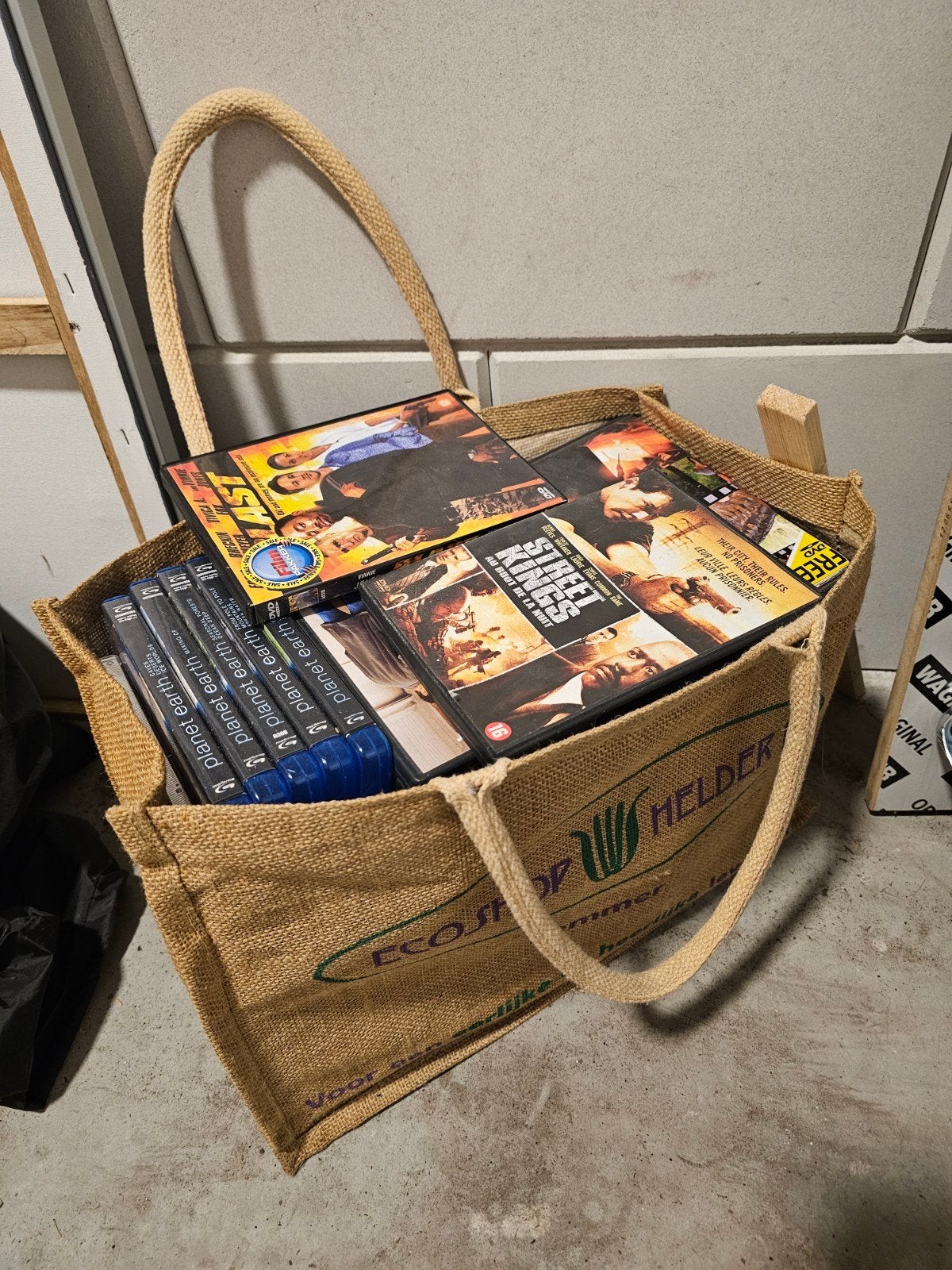 Tas vol DVD’s en Blu-rays, Cd's en Dvd's, Blu-ray, Ophalen, Zo goed als nieuw, Documentaire en Educatief