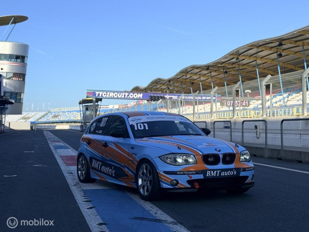 BMW 1-serie 120i MAX LEASE CUP AUTO, Achterwielaandrijving, 4 cilinders, Bruin, Origineel Nederlands
