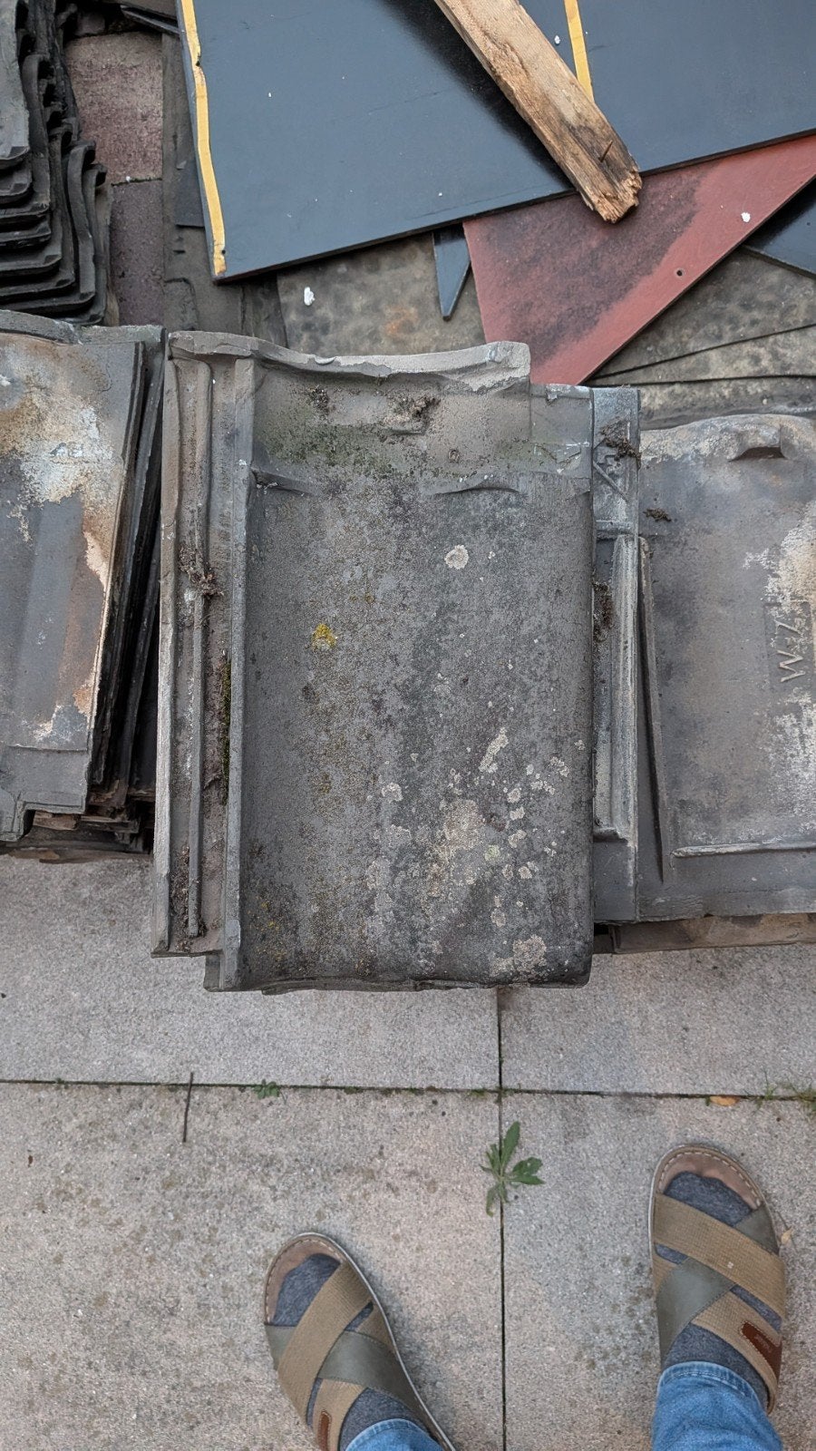Oude VHV dakpannen - Gebruikt, Doe-het-zelf en Verbouw, Ophalen, Gebruikt, Steen of Klei, 15 m² of meer