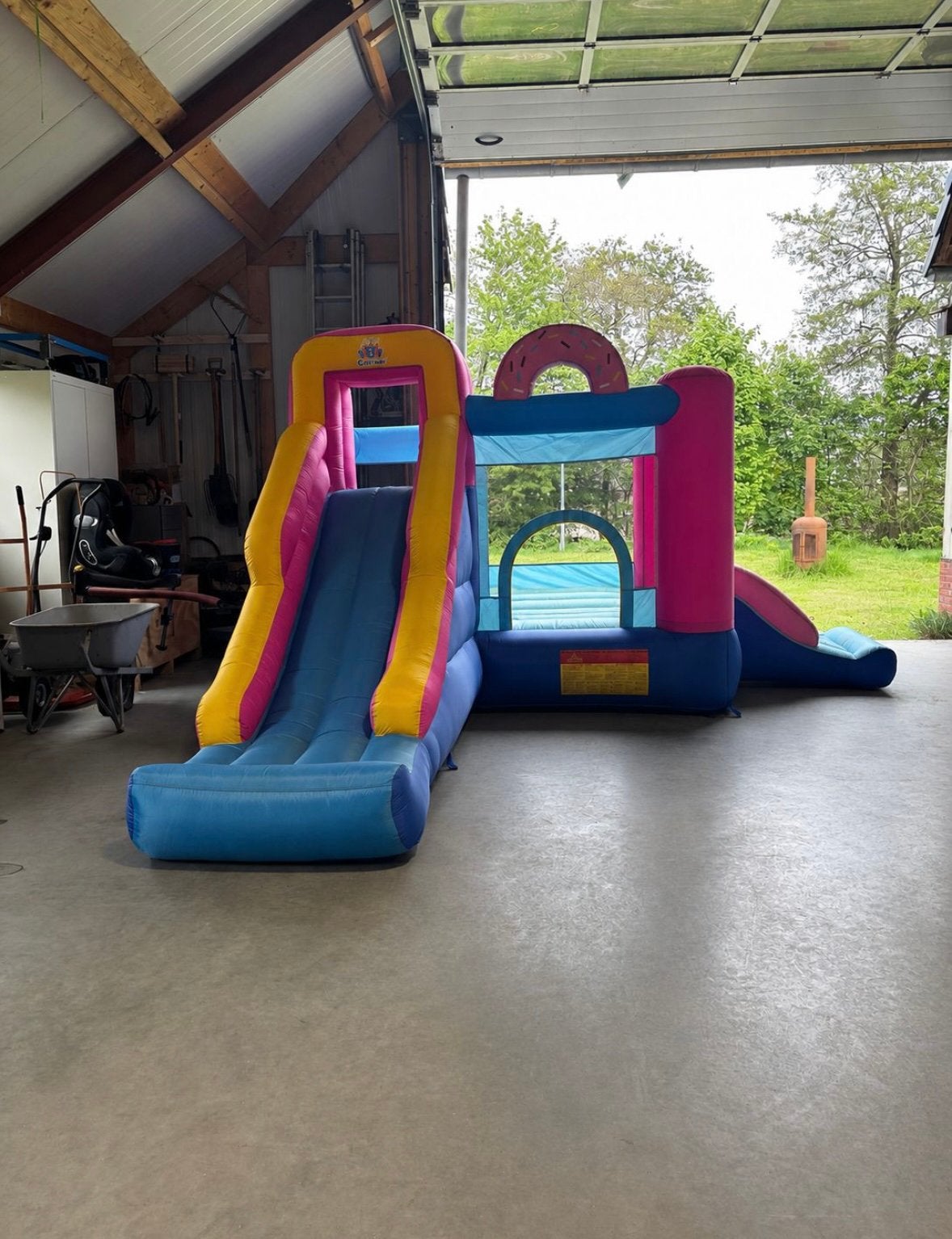 Springkussen met glijbanen te huur!, Hobby en Vrije tijd, Feestartikelen | Verhuur, Ophalen, Gebruikt, Verjaardag