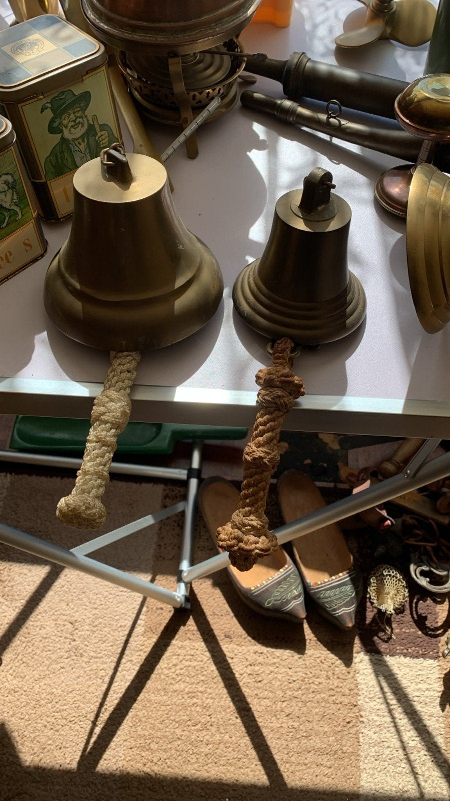 scheepsbellen, Ophalen