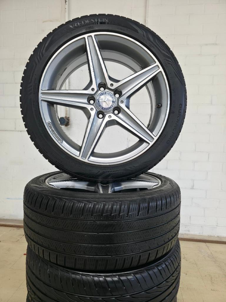 Mercedes AMG velgen + banden 225/45/18 Vredestein, Ophalen, 18 inch, Banden en Velgen, Zomerbanden