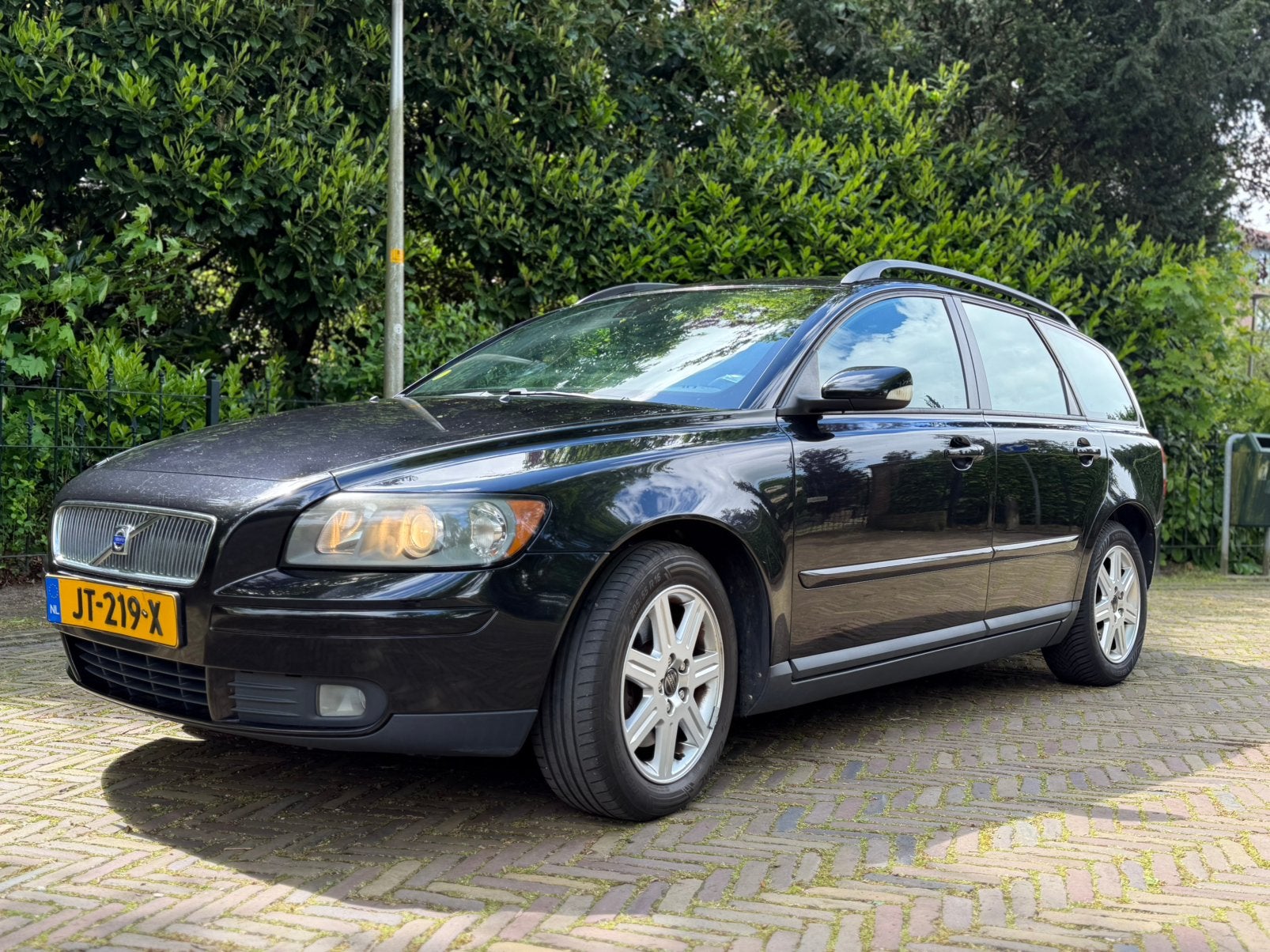 Volvo V50 2.4 NIEUWE APK, Auto's, Volvo, 700 kg, Zwart, Particulier, V50