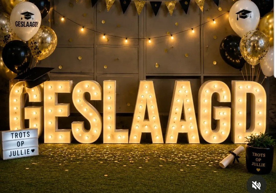 Lichtletters GESLAAGD te huur voor €160, Eén persoon