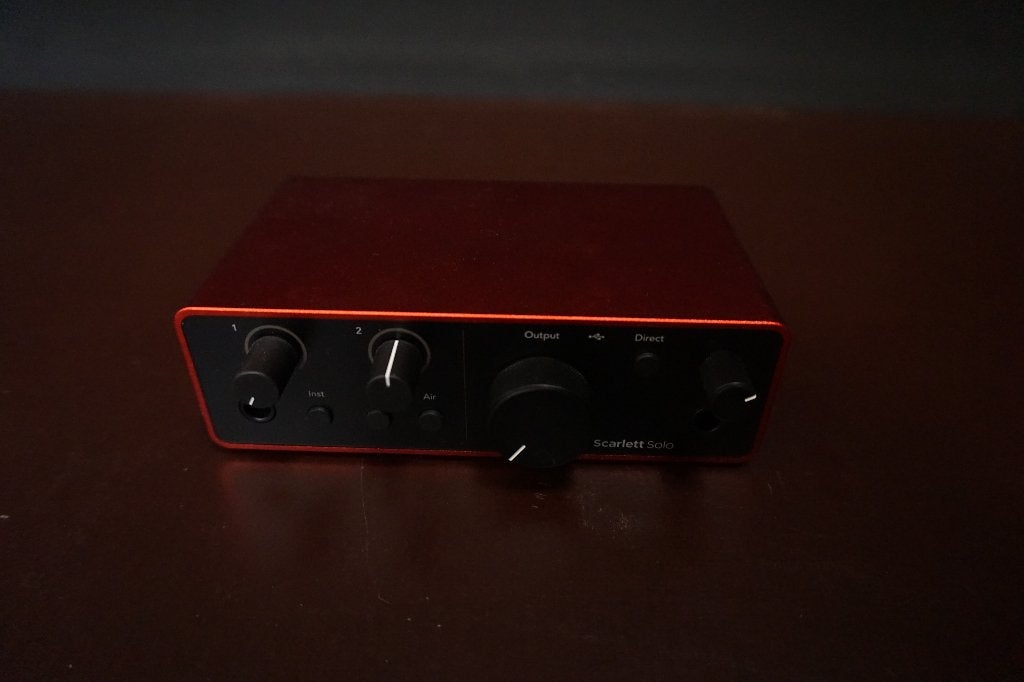 Focusrite Scarlett Solo Audio Interface (4th Gen), Computers en Software, Geluidskaarten, Ophalen of Verzenden, Zo goed als nieuw