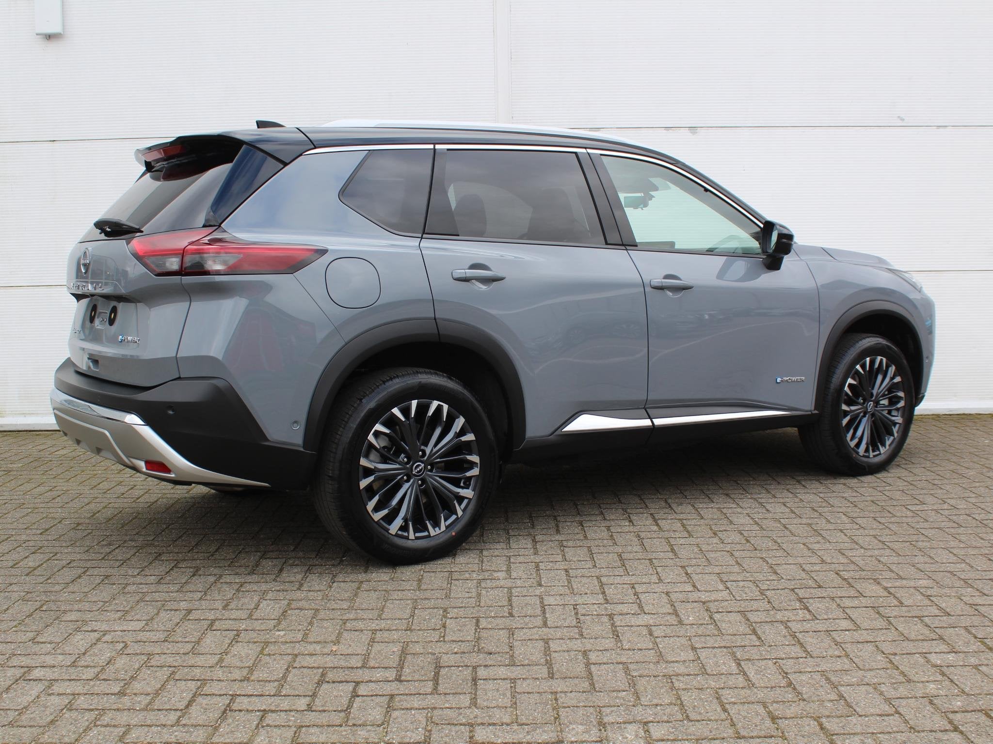 Nissan X-Trail 1.5 e-4orce Tekna Plus 4WD 7p. 1650 KG Trekge, Auto's, Nissan, Automaat, 1497 cc, Startonderbreker, Bedrijf