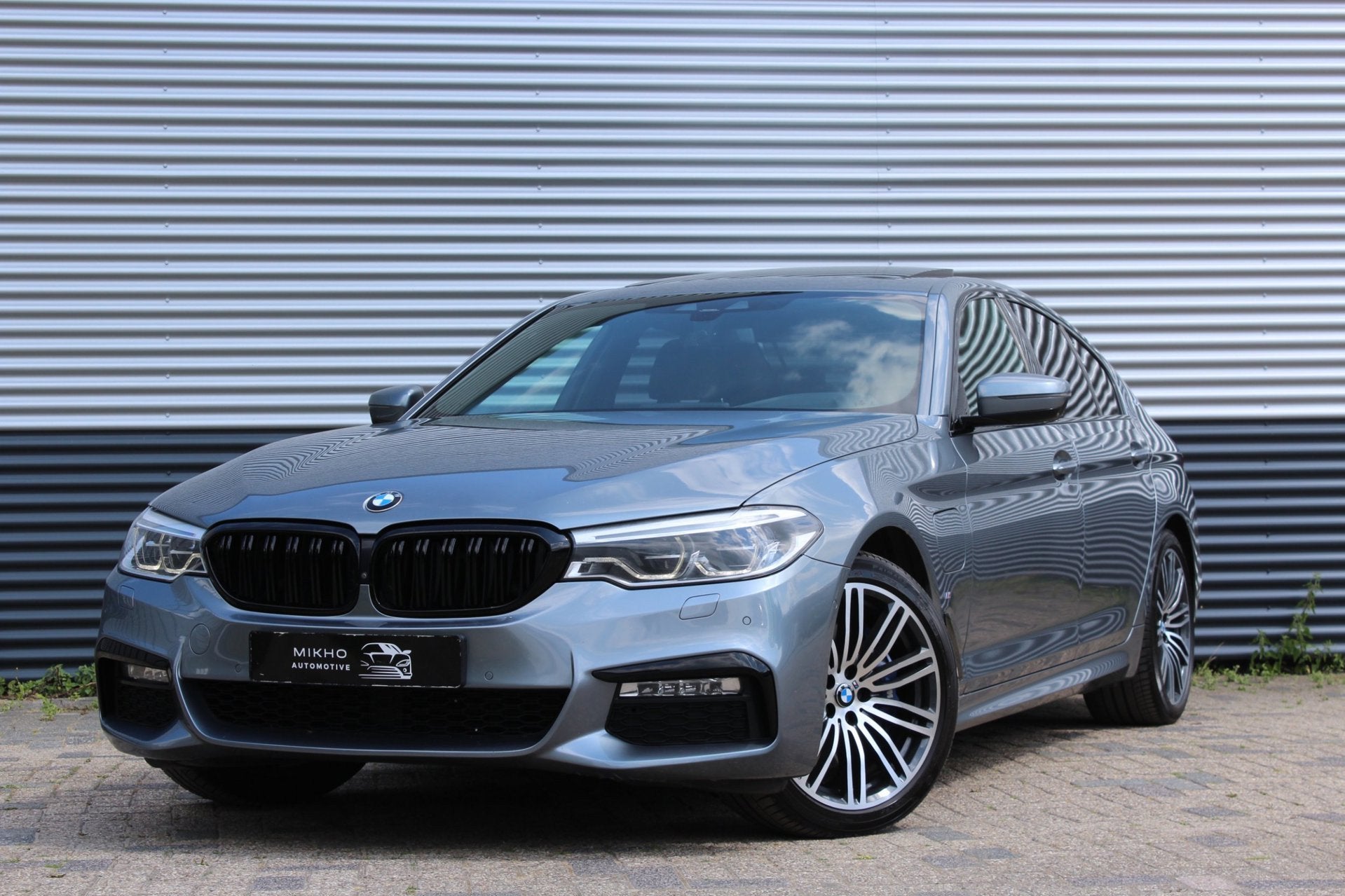 BMW 5-serie 530e M Pakket | Schuifkanteldak | Harman Kardon, Auto's, 1998 cc, Achterwielaandrijving, Gebruikt, 4 cilinders