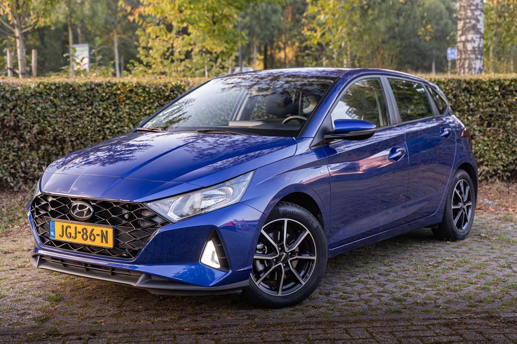 Hyundai i20 Carplay|Bose|Automaat|stuur/stoelverwarming|, Auto's, Hyundai, Blauw, 1110 kg, 3 cilinders, Geïmporteerd