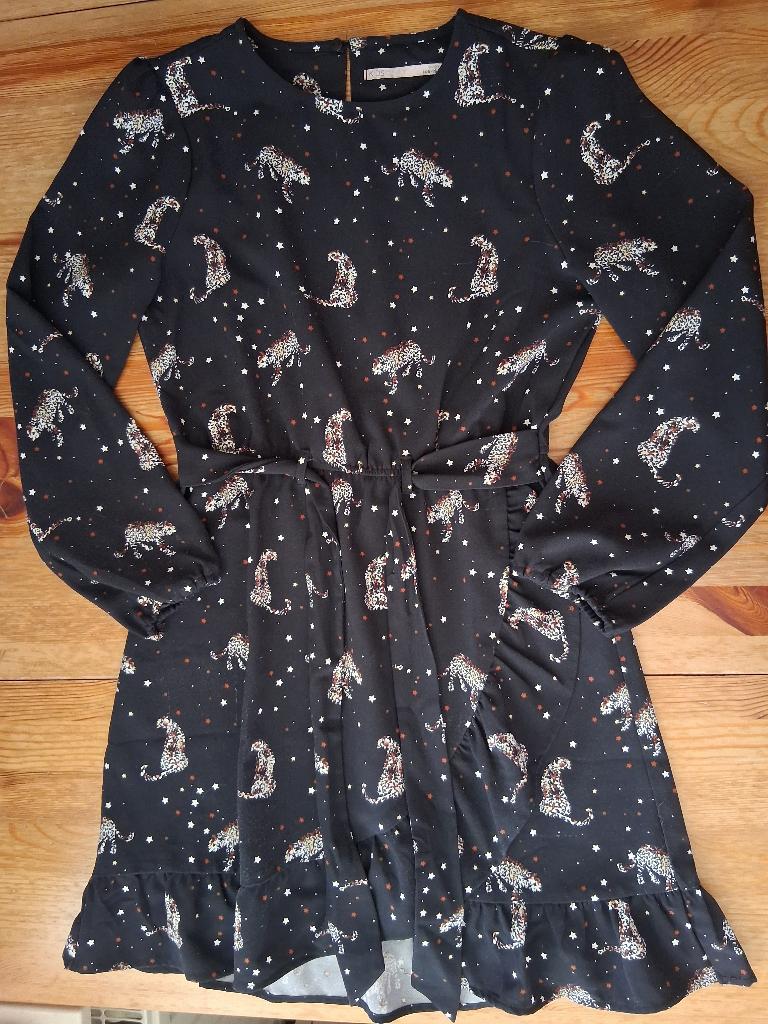 Zwarte jurk met panters Kids Only maat 146-152, Ophalen of Verzenden, Gebruikt, Meisje, Jurk of Rok