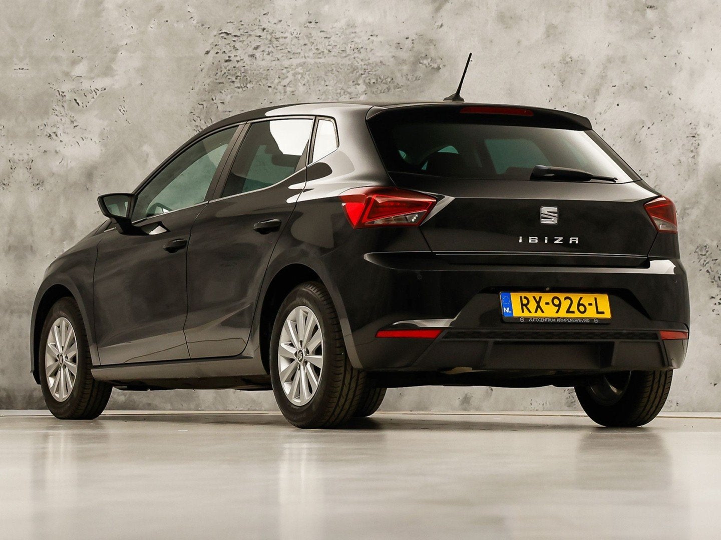 SEAT Ibiza 1.0 TSI Business Sport (GROOT NAVI, APPLE CARPLAY, Auto's, 12 maanden, Stof, Euro 6, 95 pk