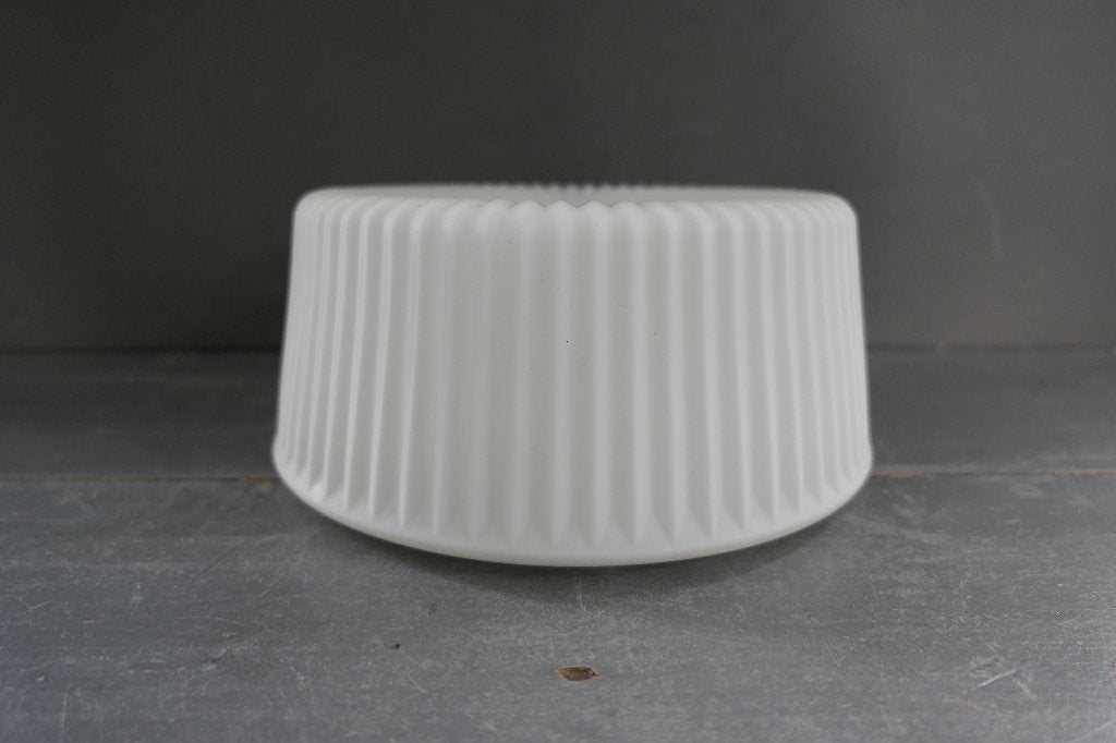 Vintage RZB Bauhaus Plafonnière / Tafellamp – Opaalglas, 25 cm, E27 (groot), Zo goed als nieuw, Wit