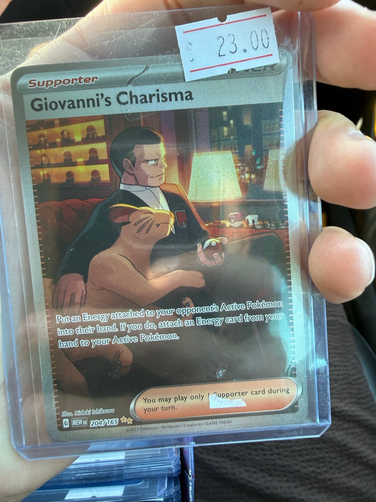 Pokémon TCG: Giovanni's Charisma Supporter Kaart (204/165), Ophalen of Verzenden, Zo goed als nieuw, Losse kaart