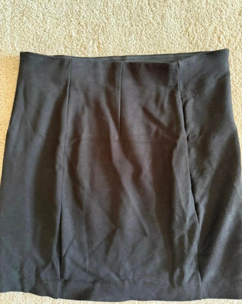 Stradivarius zwart stretch rokje Maat M, Maat 38/40 (M), Zwart, Ophalen of Verzenden, Zo goed als nieuw