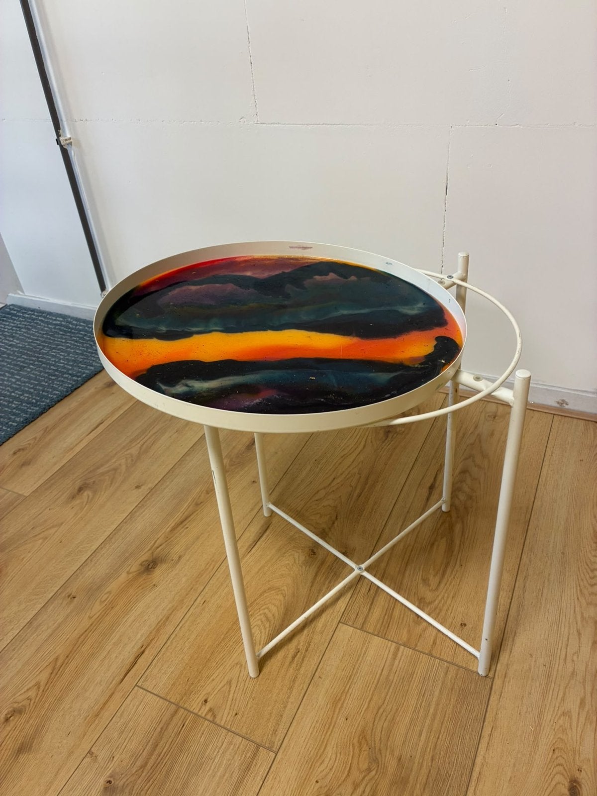 Bijzettafel met uniek blad, Minder dan 55 cm, Gebruikt, Metaal of Aluminium, Rond