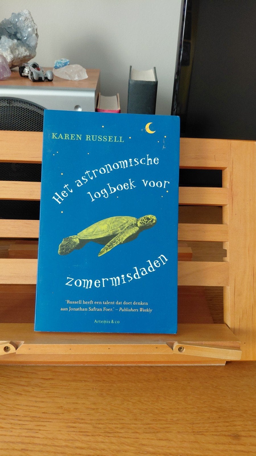Het astronomische logboek voor zomermisdaden - Karen Russell, Ophalen of Verzenden, Zo goed als nieuw, Karen Russell