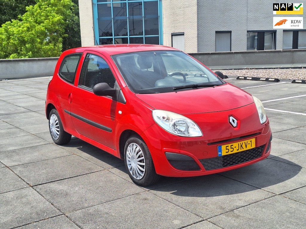 Renault Twingo €2650,- 1.2 Authentique Apk 2027 Airconditi, Auto's, Renault, Voorwielaandrijving, Gebruikt, 31 €/maand, 4 cilinders