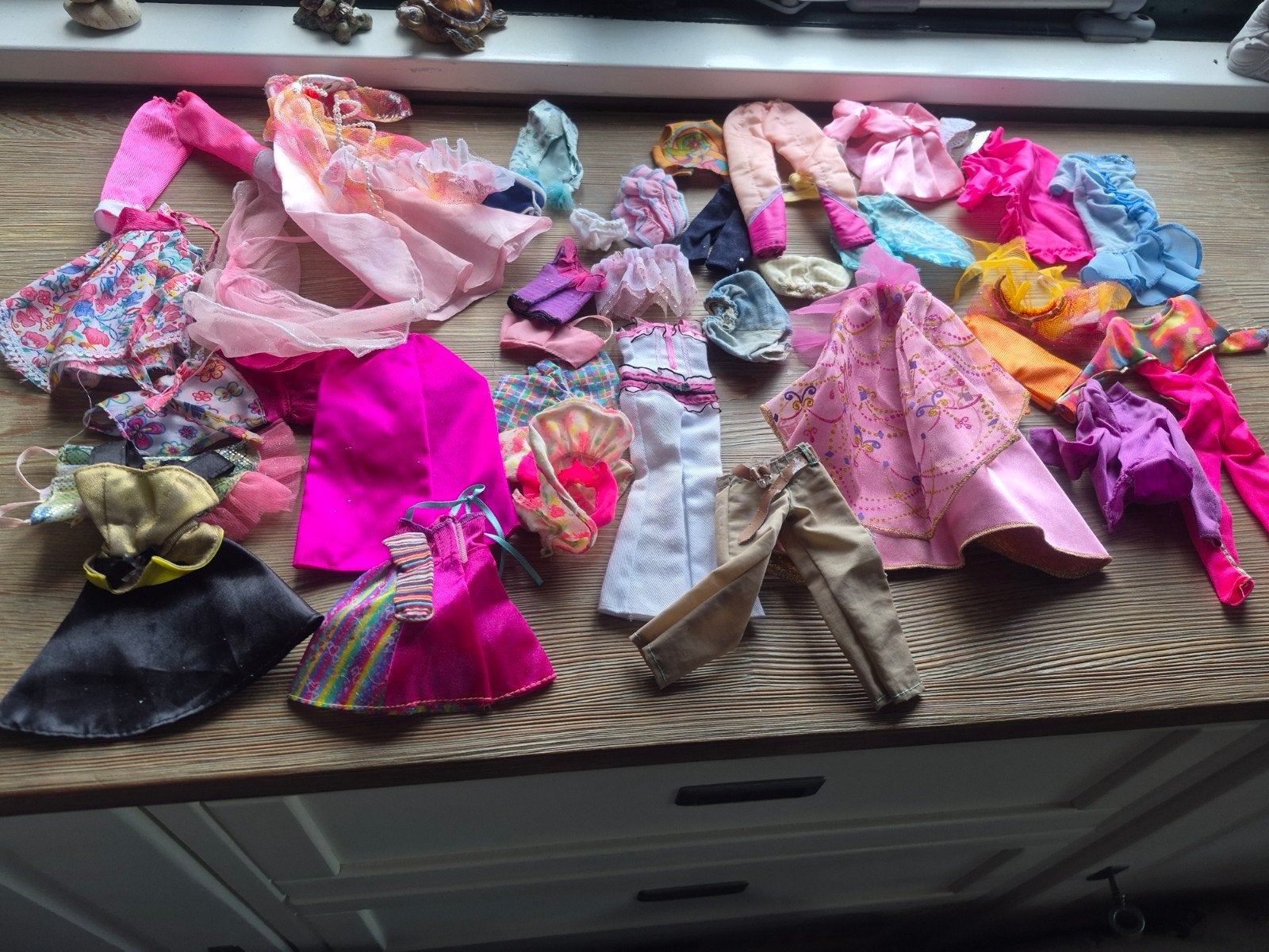 Barbie kleding 35stuksVaste prijs€22,50, Verzenden, Barbie