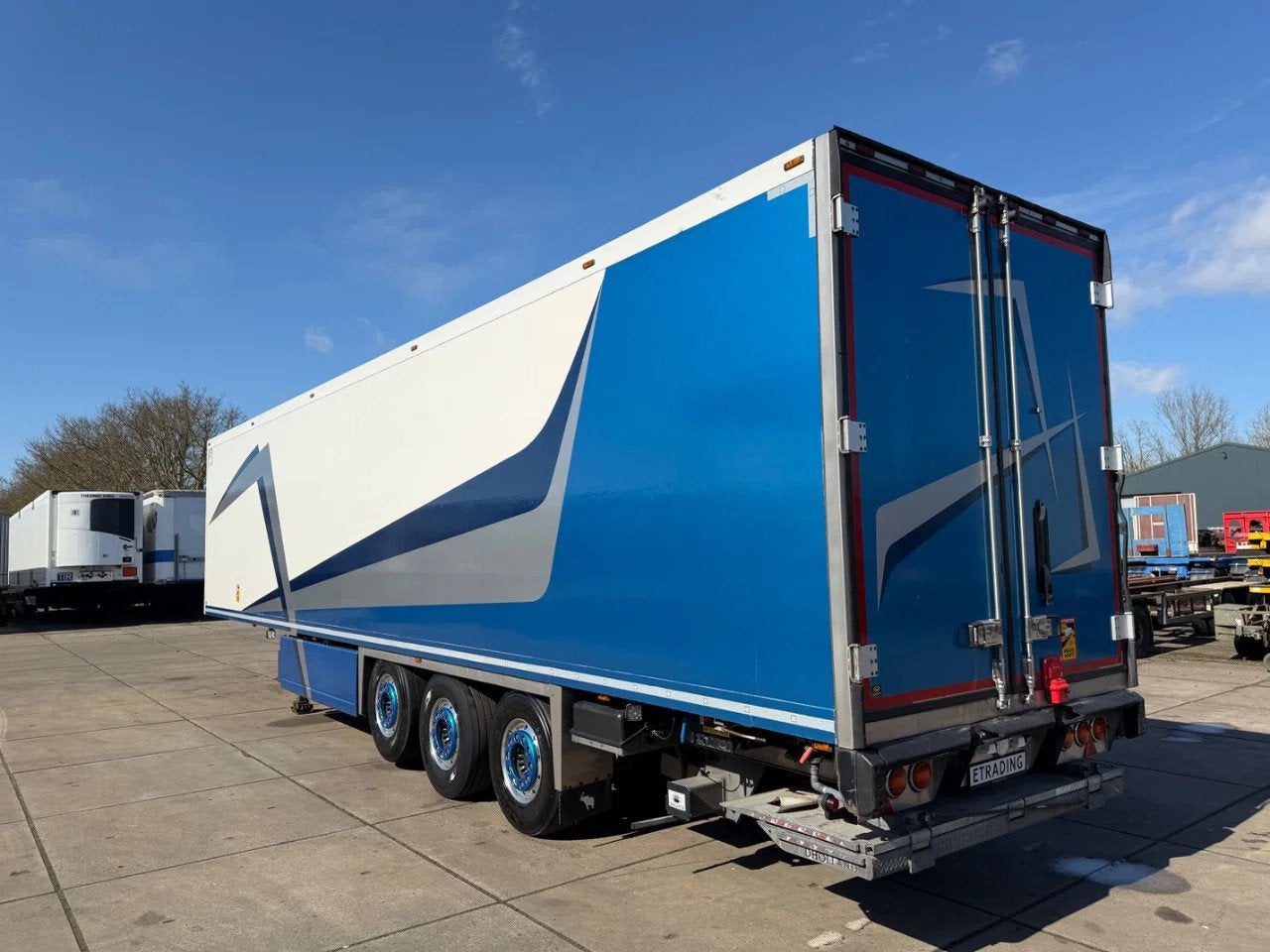 Krone N/A LEASE €749,- Laadklep - 265H- 250W - Carrier1550, Auto's, Vrachtwagens, Overige brandstoffen, Wit, Origineel Nederlands