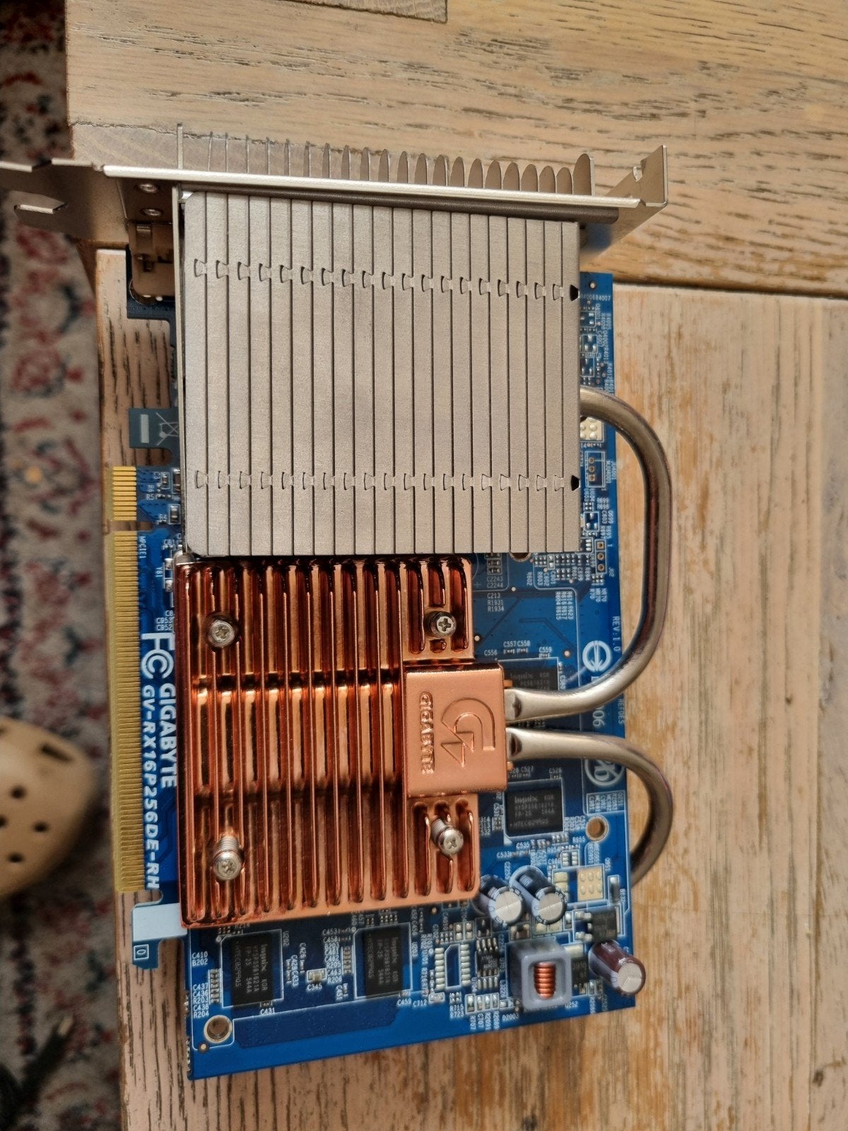 Gigabyte GV-RX16P256P-RN Grafische Kaart, Computers en Software, Videokaarten, Gebruikt, AMD, Ophalen of Verzenden, DVI