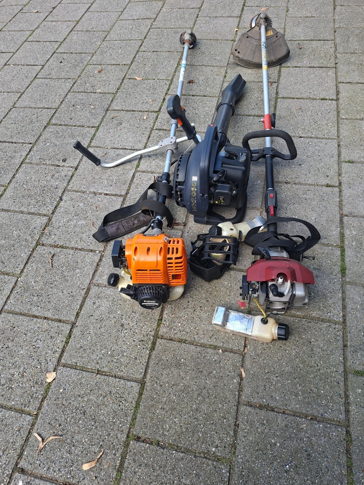 Bosmaaiers en bladblazer - Benzine en Gebruikt, Tuin en Terras, Bosmaaiers, Ophalen of Verzenden, Gebruikt, 30 tot 50 cm, Benzine