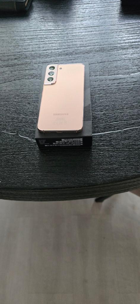 Samsung S22 Rose - Zo goed als nieuw in originele doos, Telecommunicatie, Mobiele telefoons | Batterijen en Accu's, Ophalen, Zo goed als nieuw