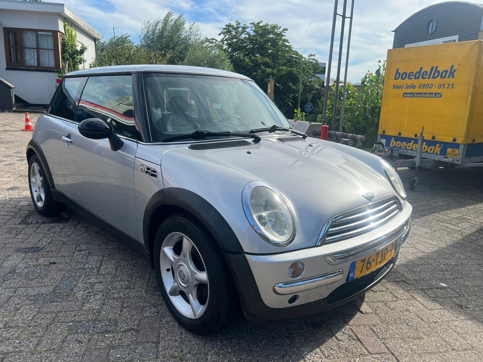 Mini 1.6  ONE 2004 cruise contr elek: pano dak apk mei 27, Voorwielaandrijving, 4 cilinders, 4 stoelen, Handgeschakeld