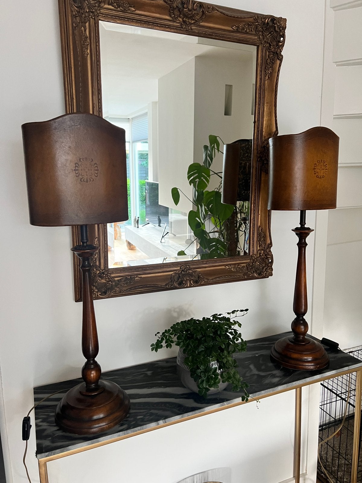 2 houten tafellampen, Ophalen