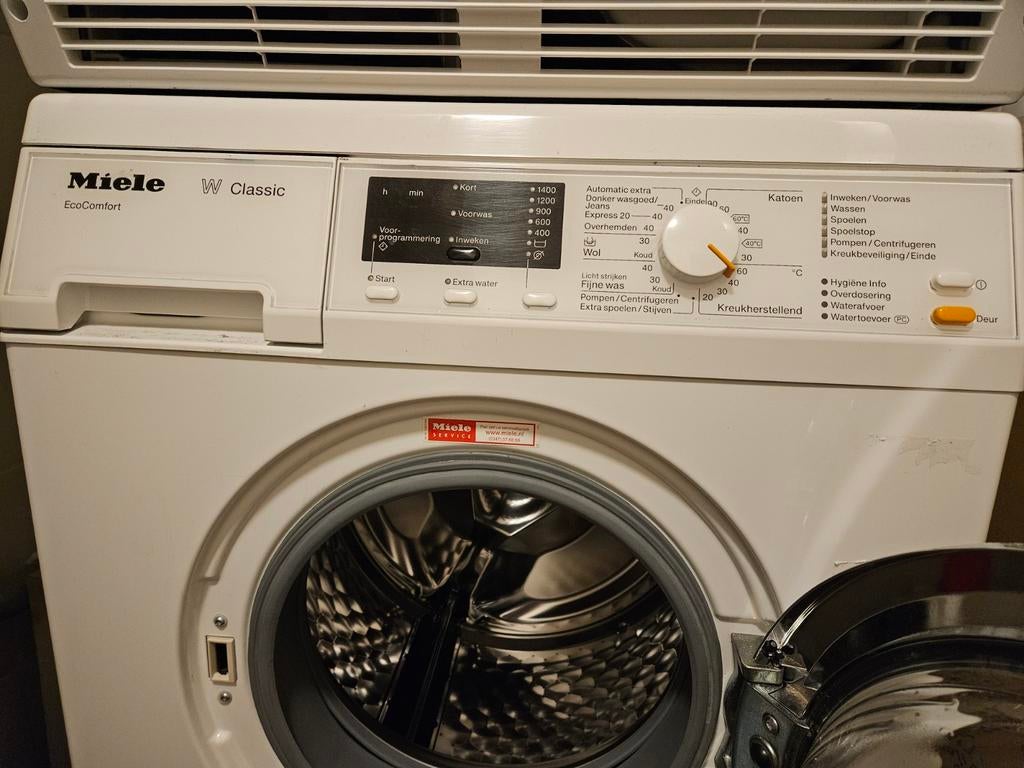 Miele W Classic Eco Comfort Wasmachine, Witgoed en Apparatuur, Wasmachines, Ophalen, 1200 tot 1600 toeren, 85 tot 90 cm