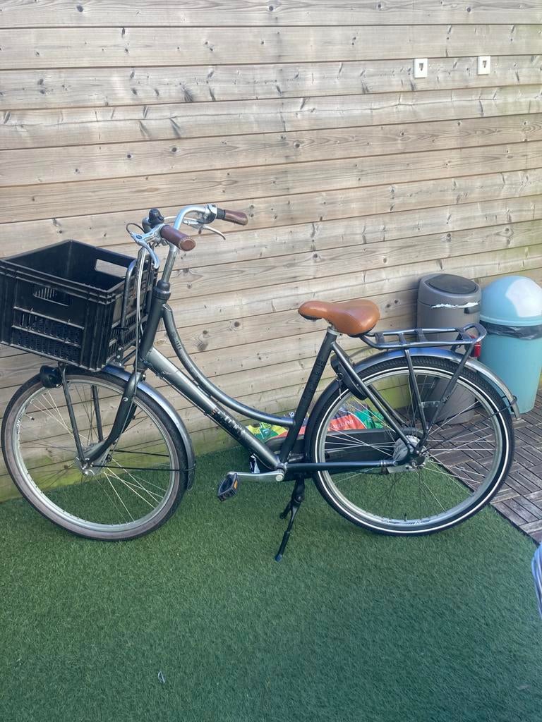 Stads damesfiets, Fietsen en Brommers, Fietsen | Dames | Omafietsen, 56 cm of meer, Ophalen of Verzenden, Zo goed als nieuw
