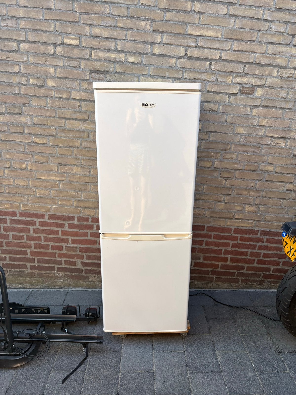 Koelvriescombinatie - koelt niet optimaal, vriesvak werkt, Witgoed en Apparatuur, Koelkasten en IJskasten, Ophalen, 150 tot 200 liter