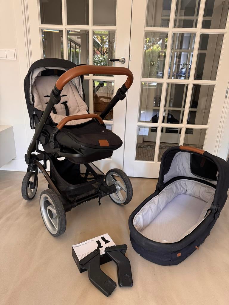 Mooie Zwarte Mutsy kinderwagen compleet, Ophalen, Gebruikt, Kinderwagen, Mutsy