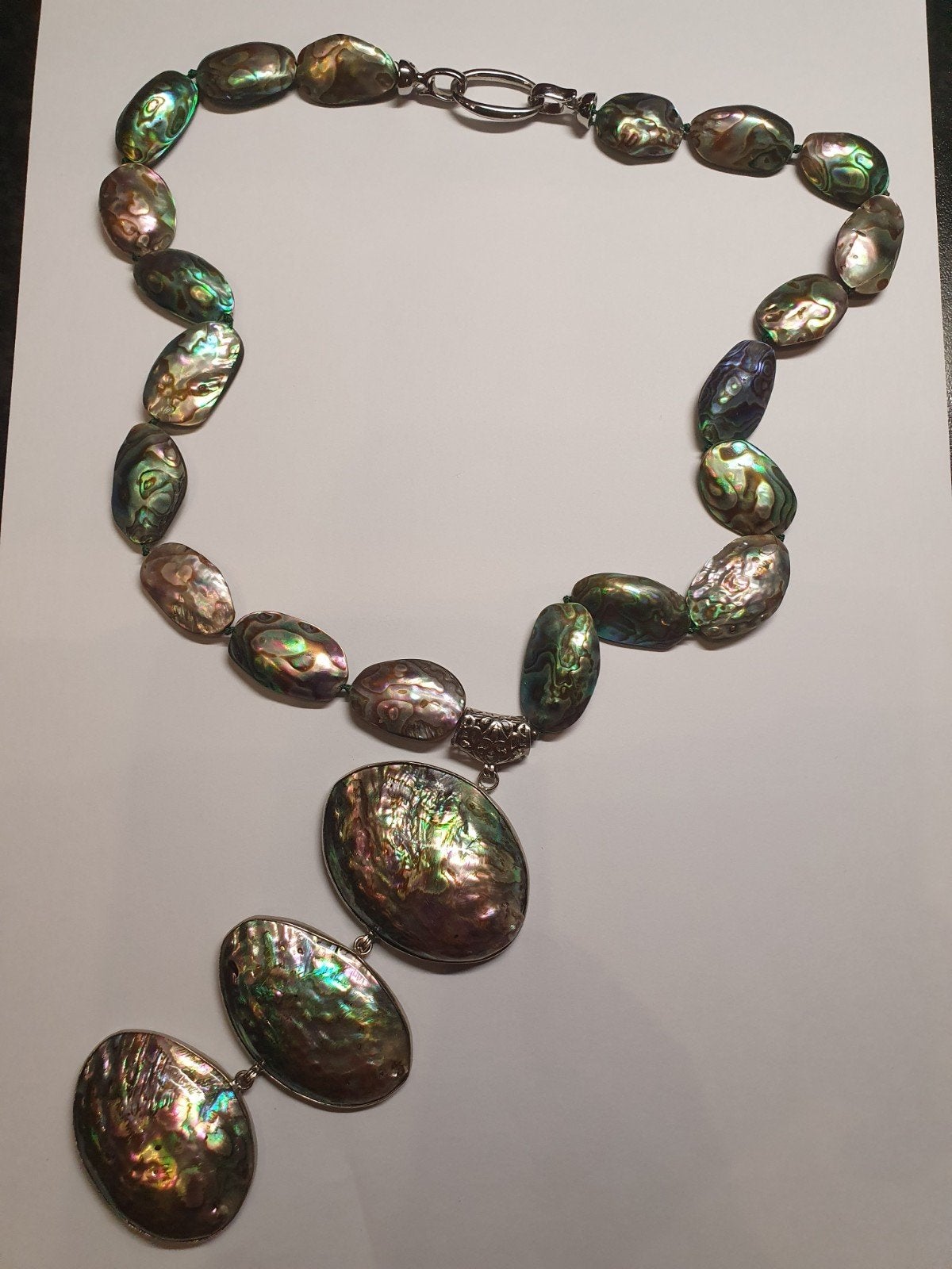Prachtige Abalone Schelp Ketting - Paua Groen & Paars, Ophalen of Verzenden, Nieuw, Groen, Steen of Mineraal