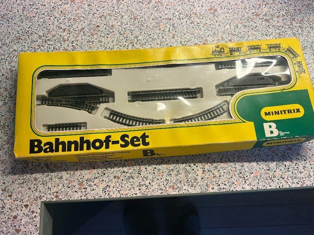Minitrix bahnhofset b, Gelijkstroom, Trix, Ophalen of Verzenden, Nieuw