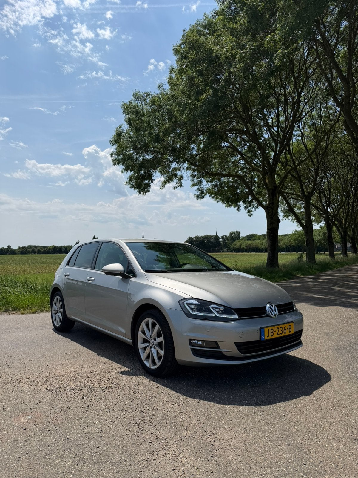 Volkswagen Golf 1.2 TSI 81KW 5D 2016 Grijs, Voorwielaandrijving, Zwart, 4 cilinders, Origineel Nederlands