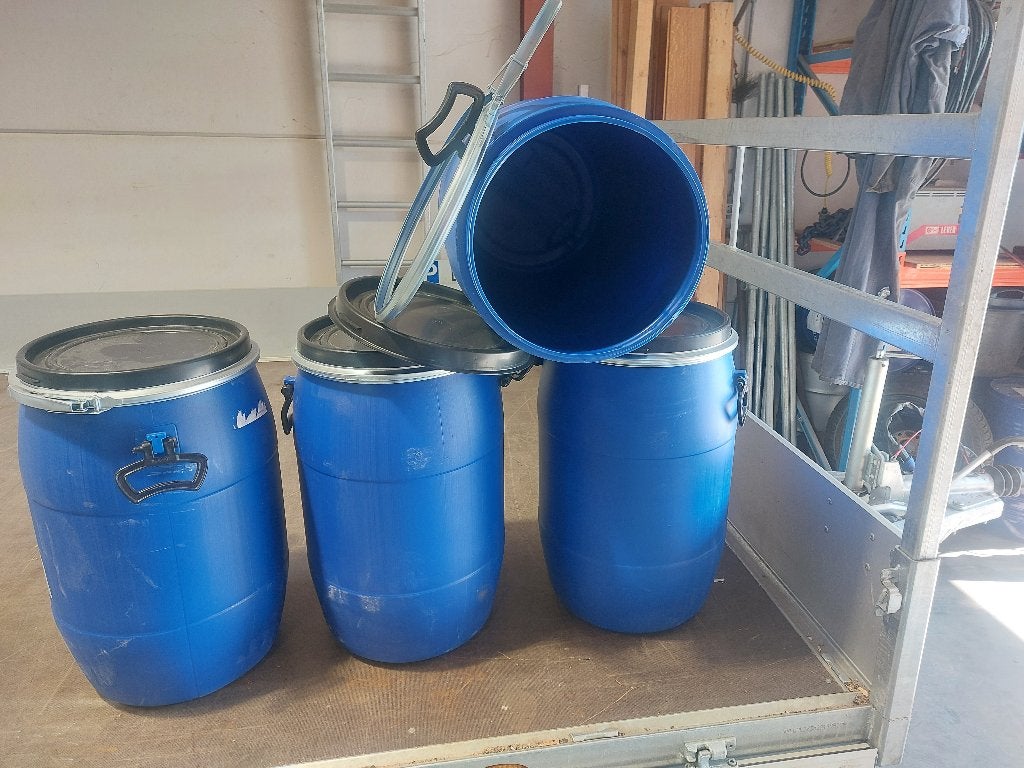 kunstof vaten, 150 liter of meer, Ophalen of Verzenden, Zo goed als nieuw, Kunststof