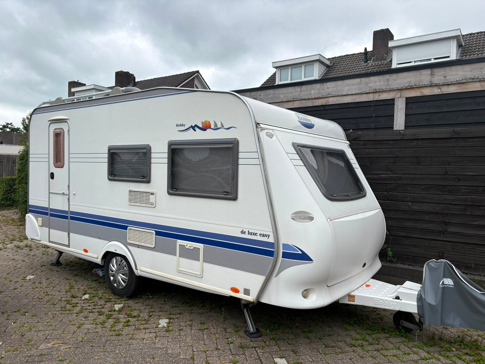 Nette Hobby model 30., Vast bed, Hobby, Treinzit, Particulier