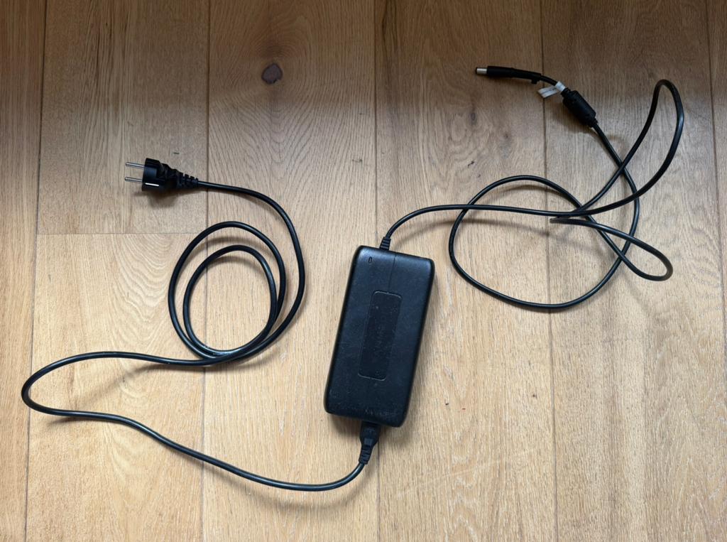 Oplader (charger) VanMoof S2 en X2, Ophalen of Verzenden, Zo goed als nieuw