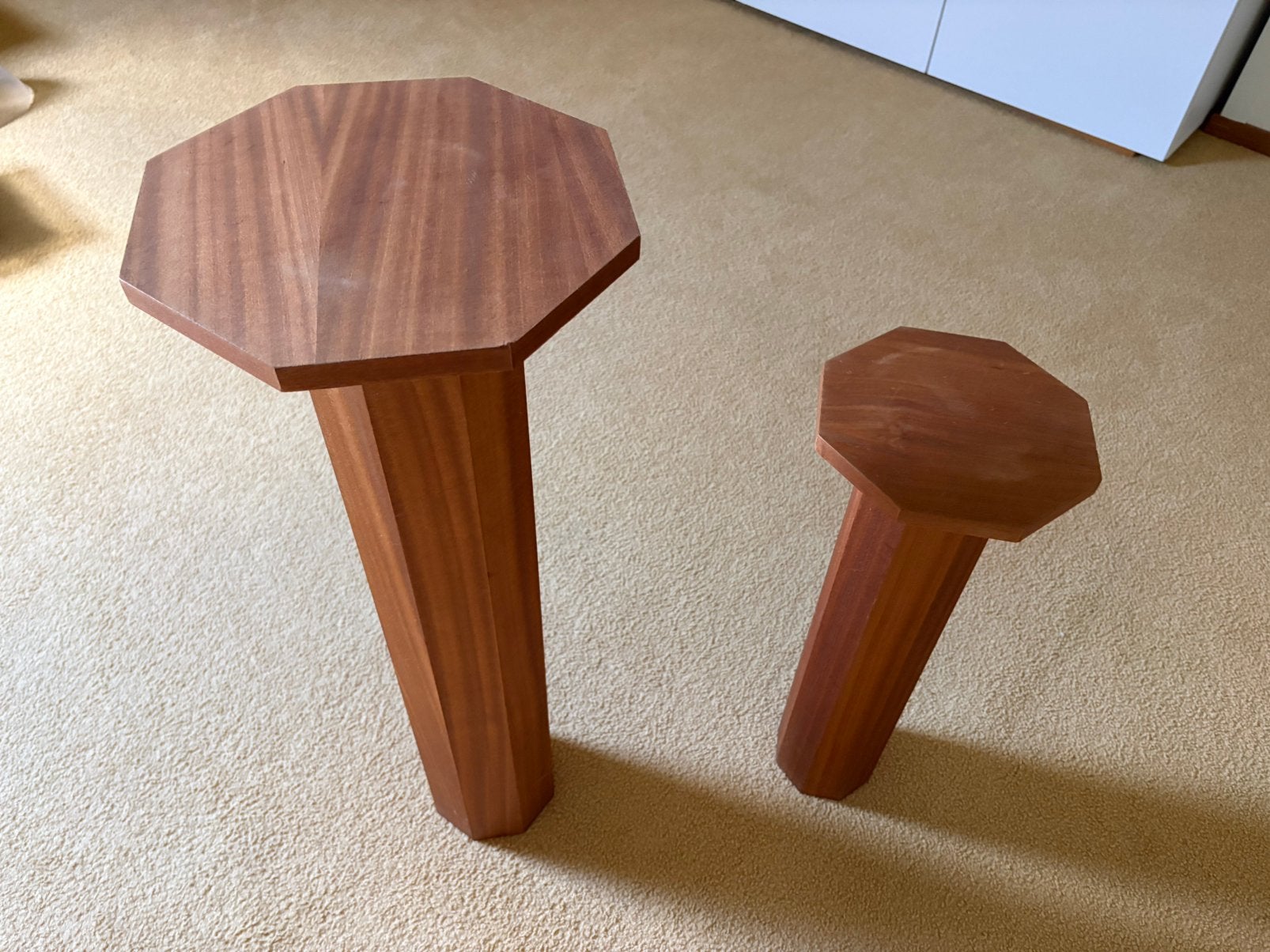 2 stuks houten plantentafels, Ophalen, Zo goed als nieuw, 75 cm of meer, 60 cm of meer